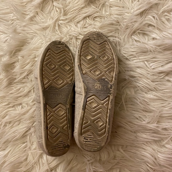 Tom’s slip on shoes with fur lining - Picture 6 of 7